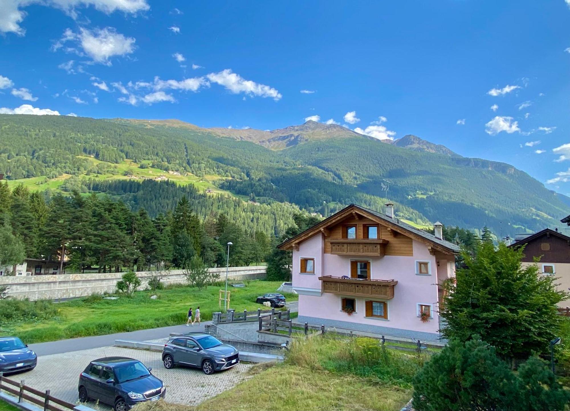 Appartamento In Residence Santa Lucia Bormio Buitenkant foto